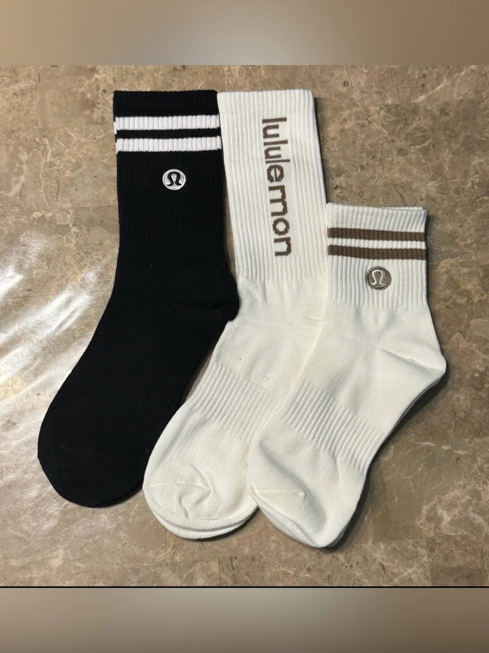 New Women’s Lululemon Athletica Socks  3 pairs Size Medium  Socks stretch